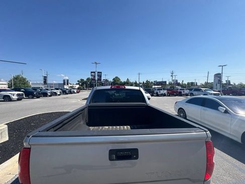 Used 2018 Toyota Tundra SR5 AWD/4WD image 20