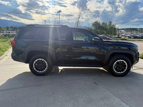 Used 2026 Toyota 4Runner TRD Off-Road Premium AWD/4WD image 8