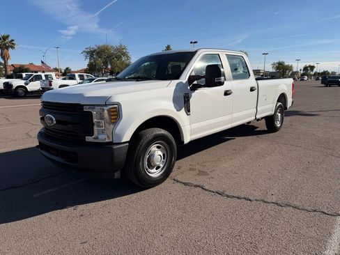 Used 2018 Ford F250 XL w/ Power Equipment Group image 4