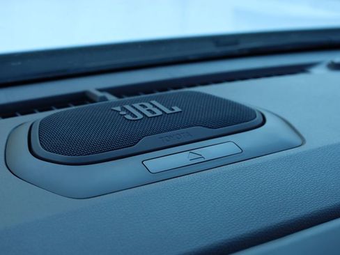 New 2025 Toyota Tacoma SR5 image 18