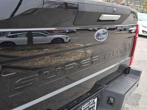 Used 2022 Ford F250 XLT w/ XLT Premium Package image 33