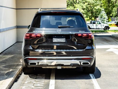 Used 2024 Mercedes-Benz GLS 450 4MATIC image 6