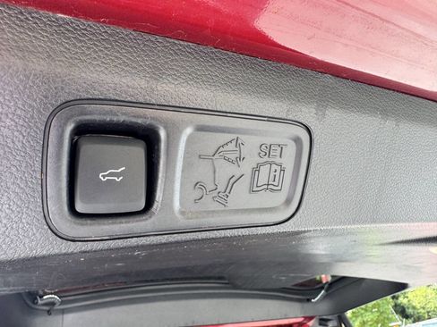 Used 2019 Ford Expedition Platinum image 21