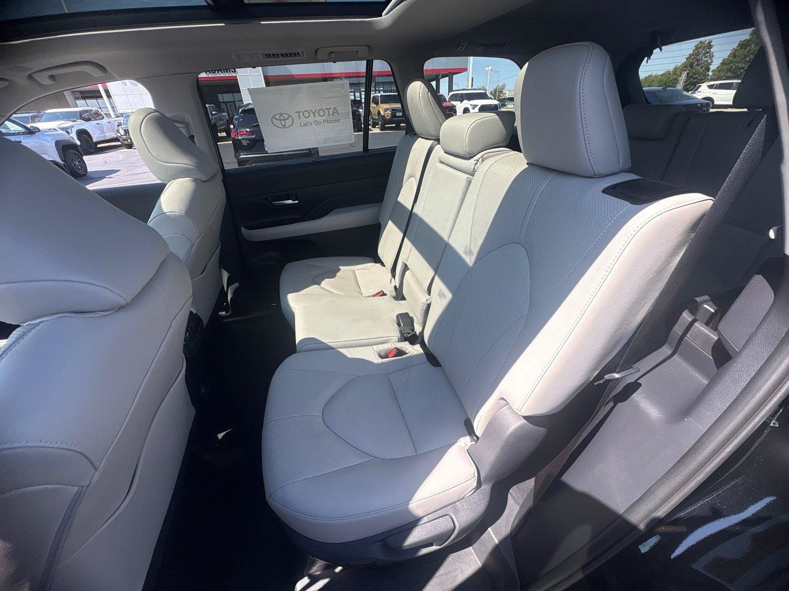 Used 2026 Toyota Grand Highlander AWD image 13