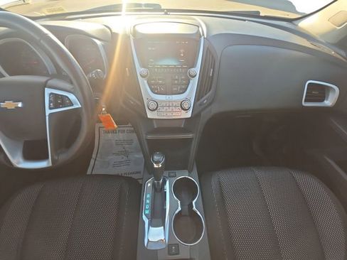 Used 2017 Chevrolet Equinox LT w/ Convenience Package image 11