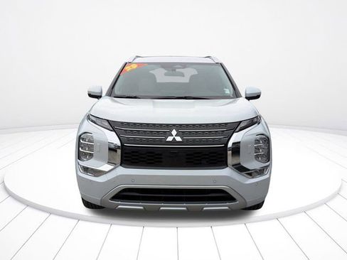 New 2025 Mitsubishi Outlander SEL image 9
