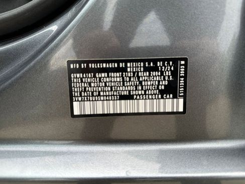 Used 2025 Volkswagen Jetta SE image 31