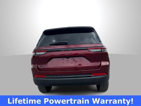 New 2025 Jeep Grand Cherokee Altitude AWD/4WD image 7