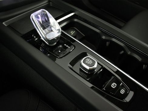 New 2026 Volvo XC60 B5 Core image 7