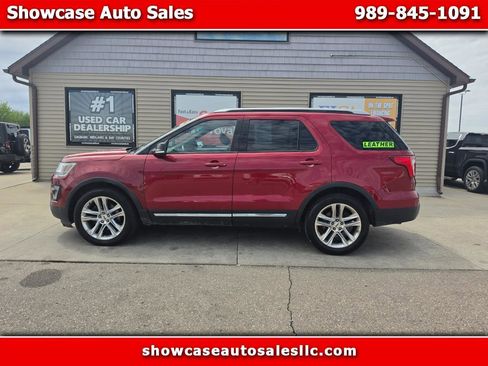 Used 2016 Ford Explorer XLT w/ Equipment Group 202A AWD/4WD image 1
