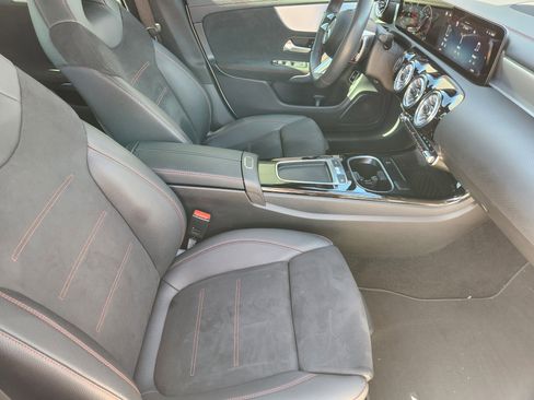 Certified 2025 Mercedes-Benz CLA 250 4MATIC image 15