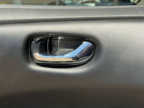 Certified 2019 Nissan Leaf SV w/ SV Technology Package image 17