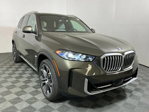 New 2026 BMW X5 xDrive40i w/ Climate Comfort Package AWD/4WD image 4