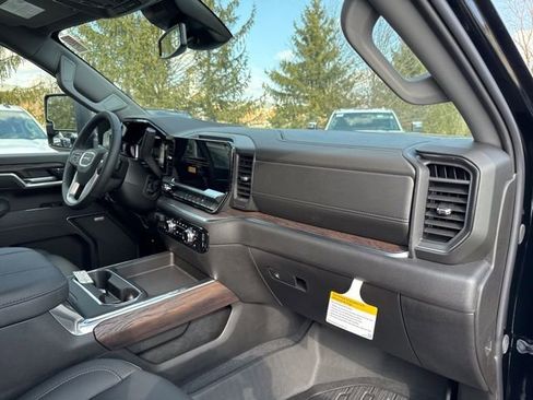 New 2026 GMC Sierra 2500 SLT w/ SLT Convenience Package AWD/4WD image 28