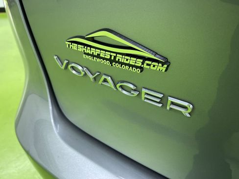 Used 2021 Chrysler Voyager Lxi image 13