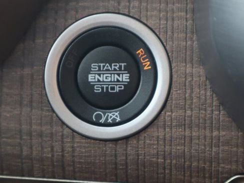 Used 2024 RAM 3500 Limited image 13