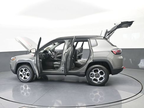 Used 2022 Jeep Compass Trailhawk w/ Trailhawk Elite Group image 70