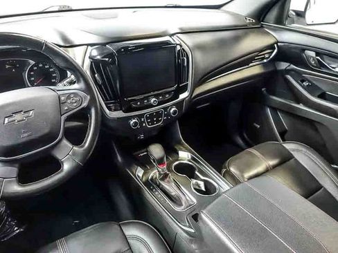 Certified 2023 Chevrolet Traverse RS AWD/4WD image 19