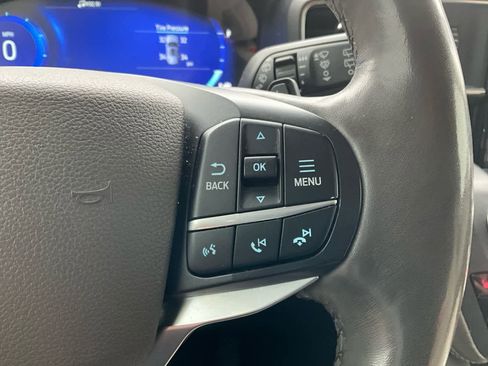 Used 2020 Ford Explorer Platinum w/ Premium Technology Package image 22