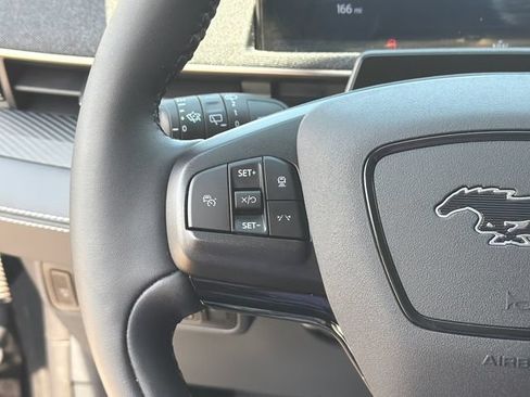 Used 2025 Ford Mustang Mach-E Premium AWD/4WD image 27