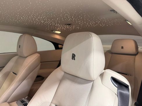 Used 2019 Rolls-Royce Wraith image 21