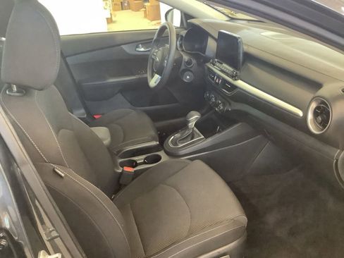 Certified 2020 Kia Forte LXS FWD image 15