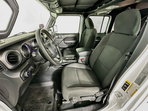 Used 2022 Jeep Wrangler Unlimited Sport AWD/4WD image 13