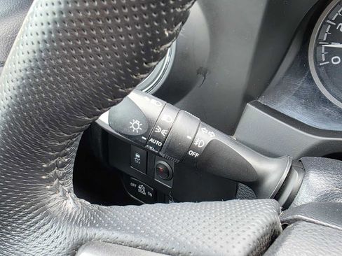 Used 2021 Toyota Tacoma TRD Off-Road w/ TRD Premium Off Road Package AWD/4WD image 37