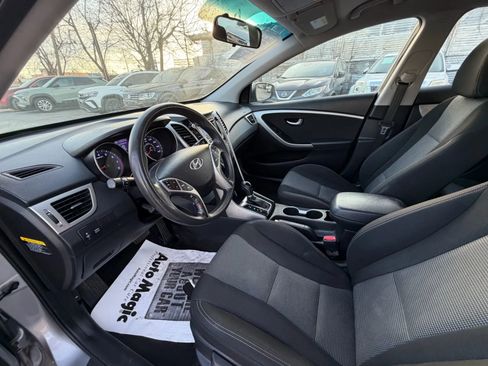 Used 2016 Hyundai Elantra GT image 18