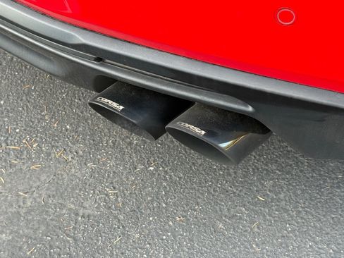 Used 2018 Chevrolet Camaro ZL1 RWD image 12