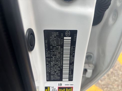 Used 2025 Toyota Camry LE image 28