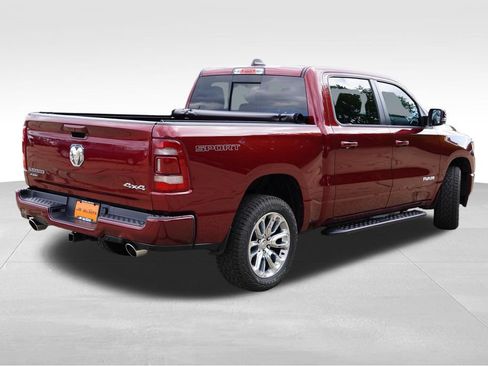 Used 2023 RAM 1500 Laramie AWD/4WD image 5