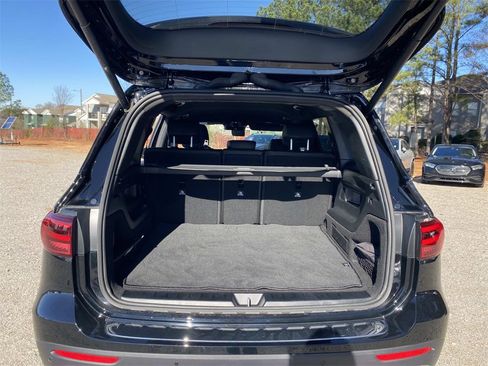 Certified 2025 Mercedes-Benz GLB 250 image 10