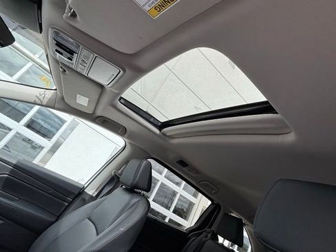 Used 2026 Honda Odyssey EX-L image 11