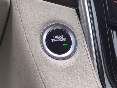 Used 2020 Cadillac Escalade Luxury image 32