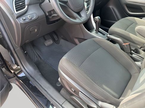 Used 2020 Chevrolet Trax LS w/ Tint and Cruise Package image 26