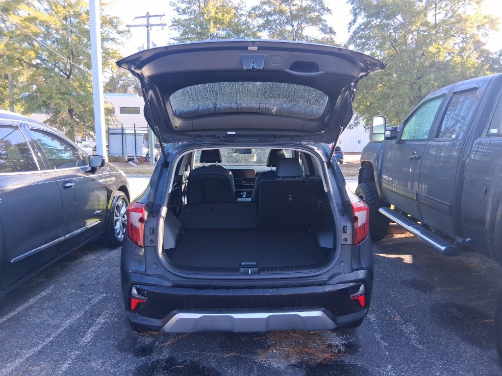 Used 2025 Kia Seltos S AWD/4WD image 21