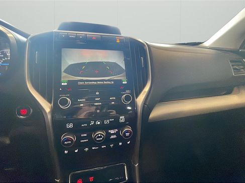 Used 2019 Subaru Ascent Touring w/ Popular Package #3 AWD/4WD image 16