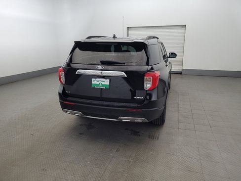 Used 2022 Ford Explorer XLT w/ Equipment Group 202A AWD/4WD image 7