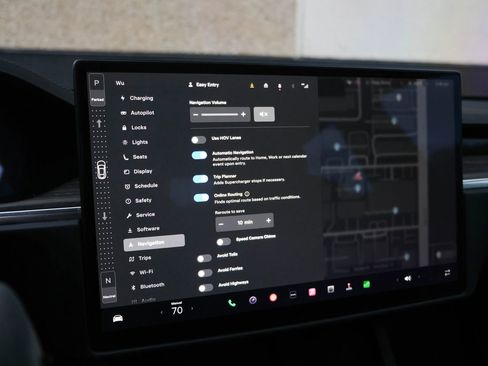 Used 2021 Tesla Model S Plaid image 48