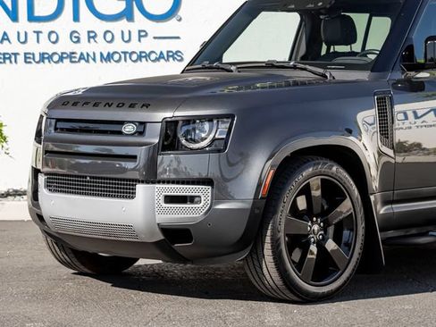 Used 2023 Land Rover Defender 130 SE AWD/4WD image 2