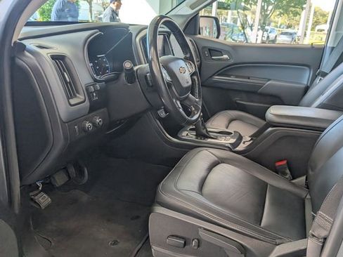 Used 2022 Chevrolet Colorado Z71 w/ Safety Package image 8
