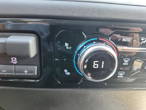 New 2025 GMC Sierra 2500 SLE w/ SLE Value Package; image 21