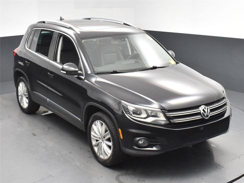 Used 2016 Volkswagen Tiguan SE image 7