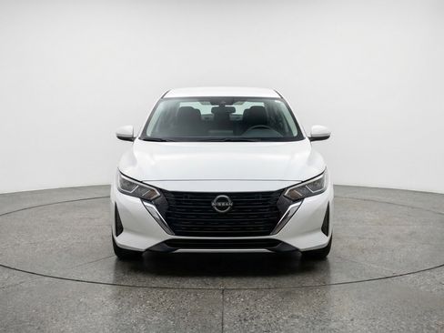 Used 2025 Nissan Sentra S FWD image 2