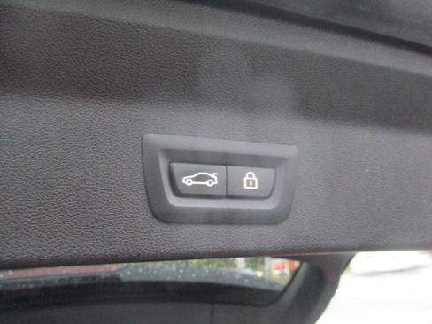 Used 2019 BMW X3 xDrive30i w/ Convenience Package image 16