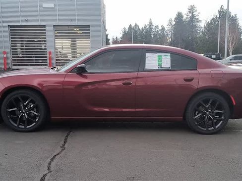 Used 2022 Dodge Charger SXT w/ Blacktop Package image 5