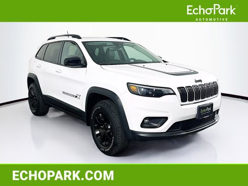 Used 2022 Jeep Cherokee Latitude w/ Sun & Sound Group AWD/4WD image 1