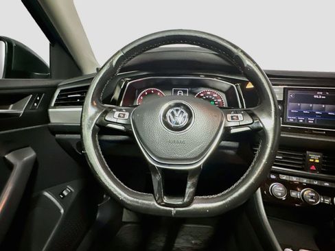 Used 2019 Volkswagen Jetta SE FWD image 10