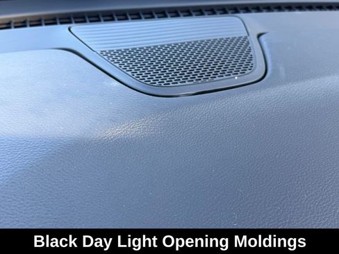 New 2026 Chrysler Pacifica Limited w/ S Appearance Package image 11